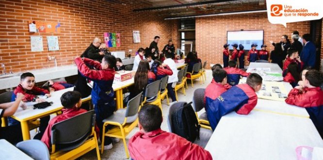 Colegio María Currea colegio maría currea