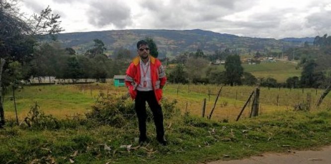 foto de Mao con su chaqueta de gestor